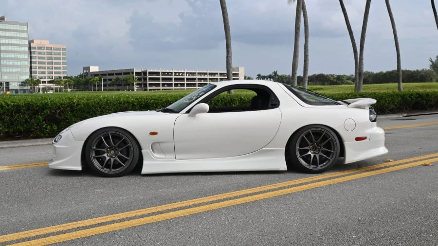 1996 Mazda RX-7 FD - Image 2 of 11