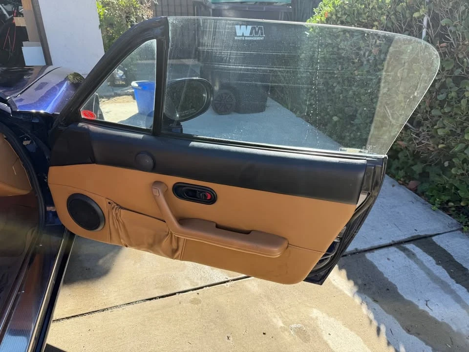 1996 Mazda NA MX-5 Miata - Image 15 of 20