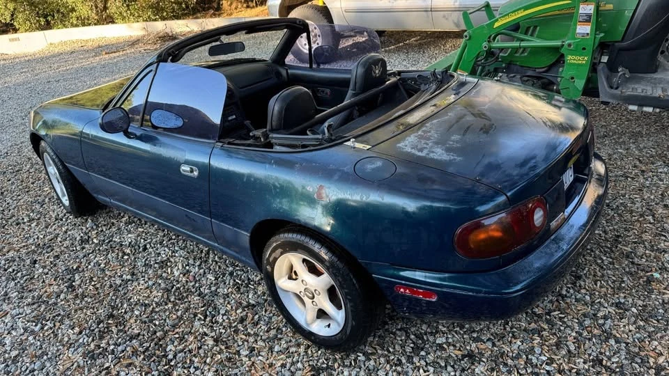 1996 Mazda NA MX-5 Miata - Image 5 of 10