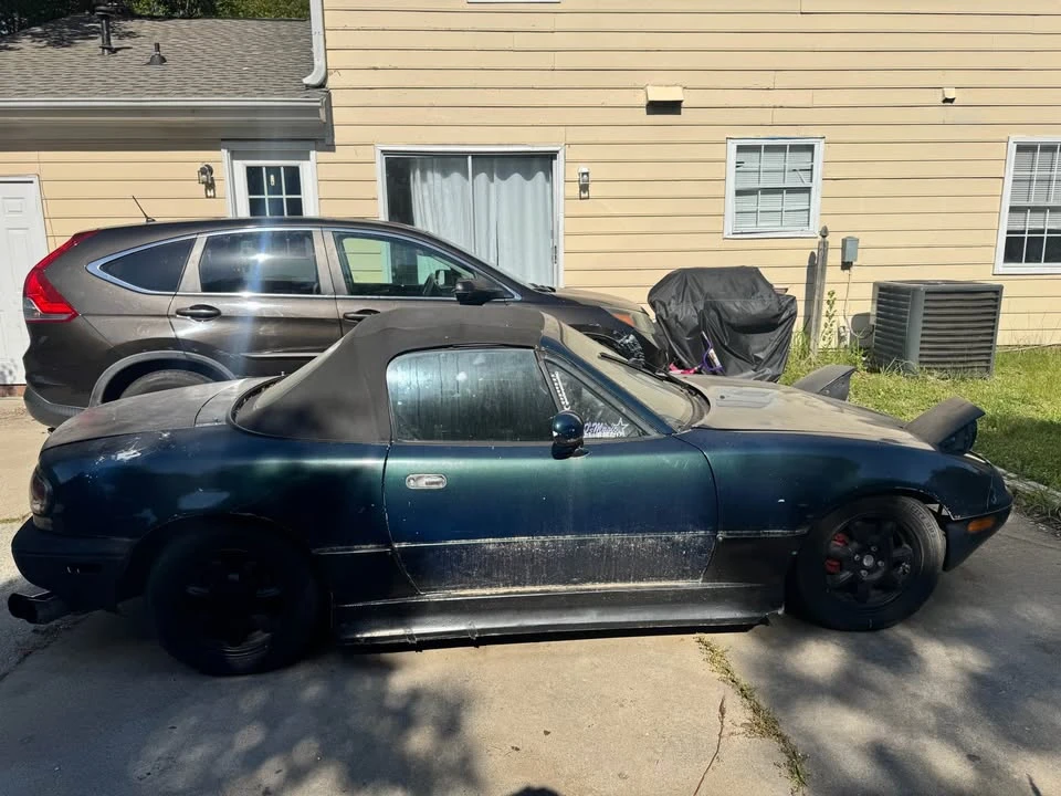 1996 Mazda NA MX-5 Miata - Image 2 of 3