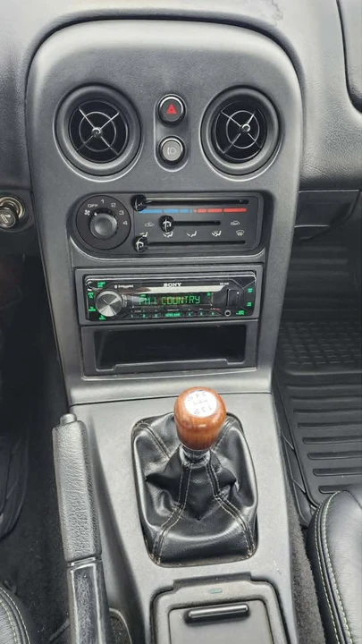 1996 Mazda NA MX-5 Miata - Image 16 of 20