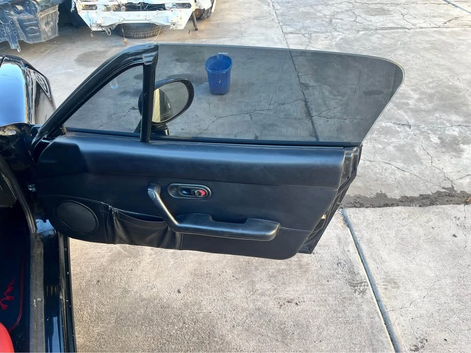 1996 Mazda NA MX-5 Miata - Image 6 of 19