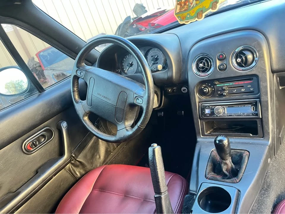 1996 Mazda NA MX-5 Miata - Image 9 of 19