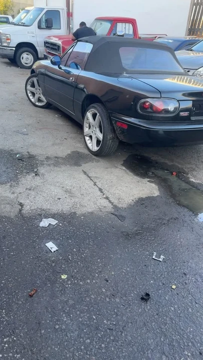 1996 Mazda NA MX-5 Miata - Image 4 of 5