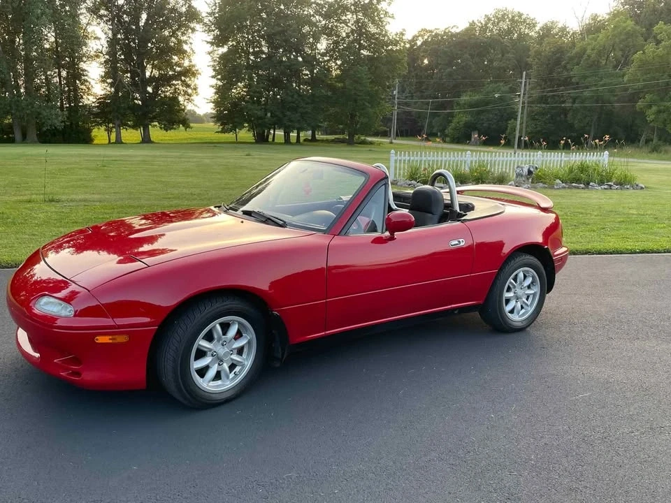 1996 Mazda NA MX-5 Miata - Image 9 of 10