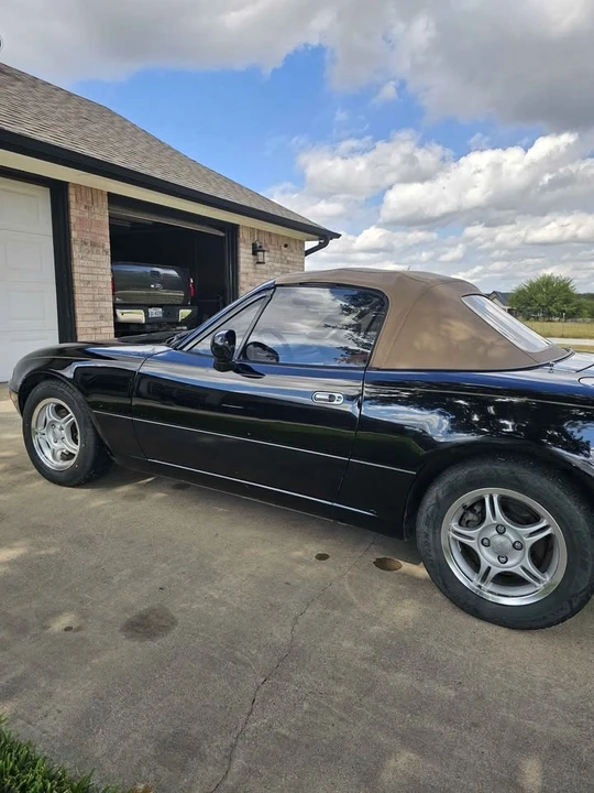 1996 Mazda NA MX-5 Miata - Image 12 of 19
