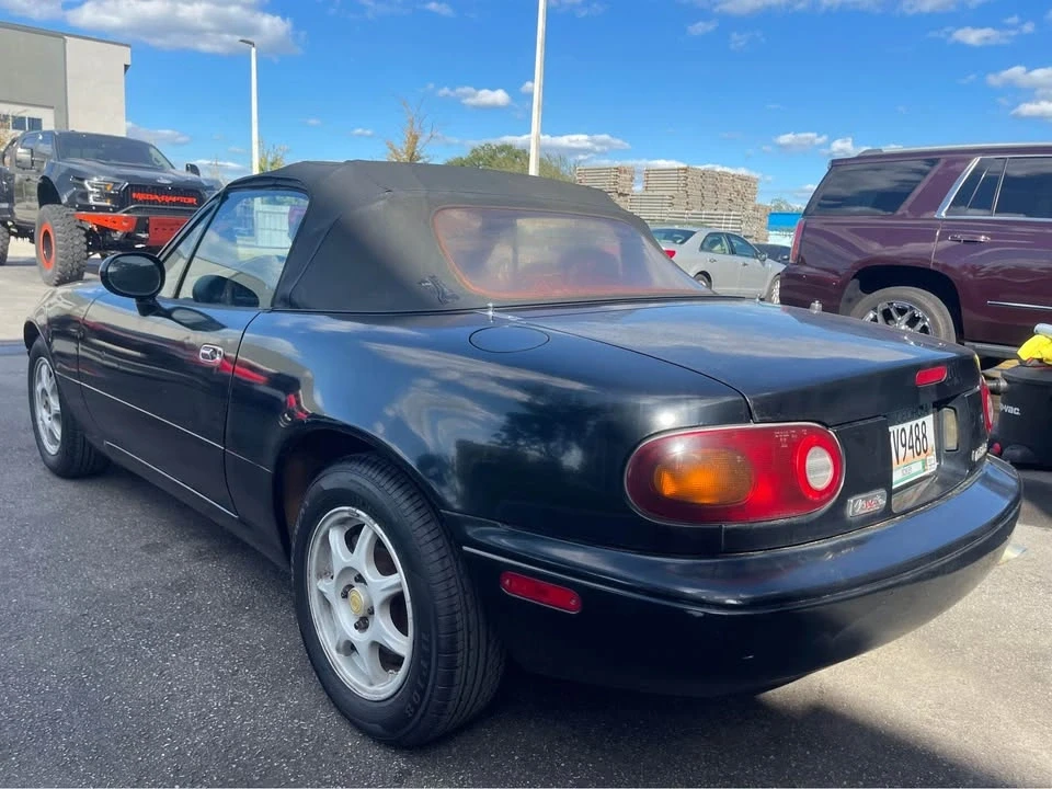 1996 Mazda NA MX-5 Miata - Image 4 of 4