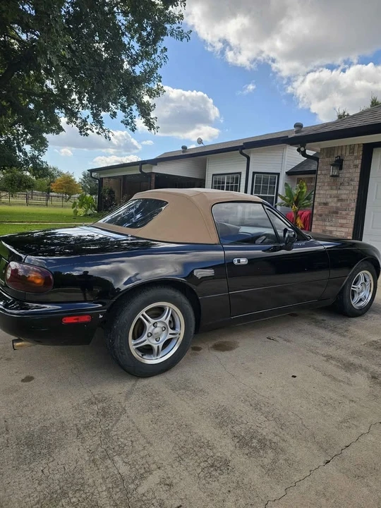 1996 Mazda NA MX-5 Miata - Image 11 of 19