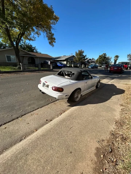 1996 Mazda NA MX-5 Miata - Image 4 of 4