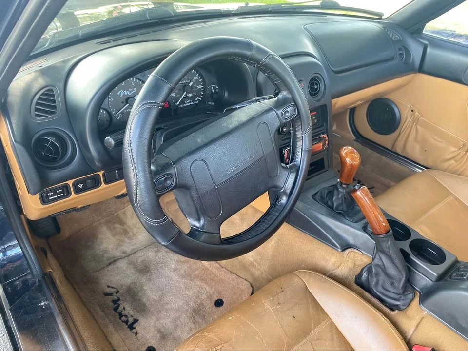 1996 Mazda NA MX-5 Miata - Image 16 of 19