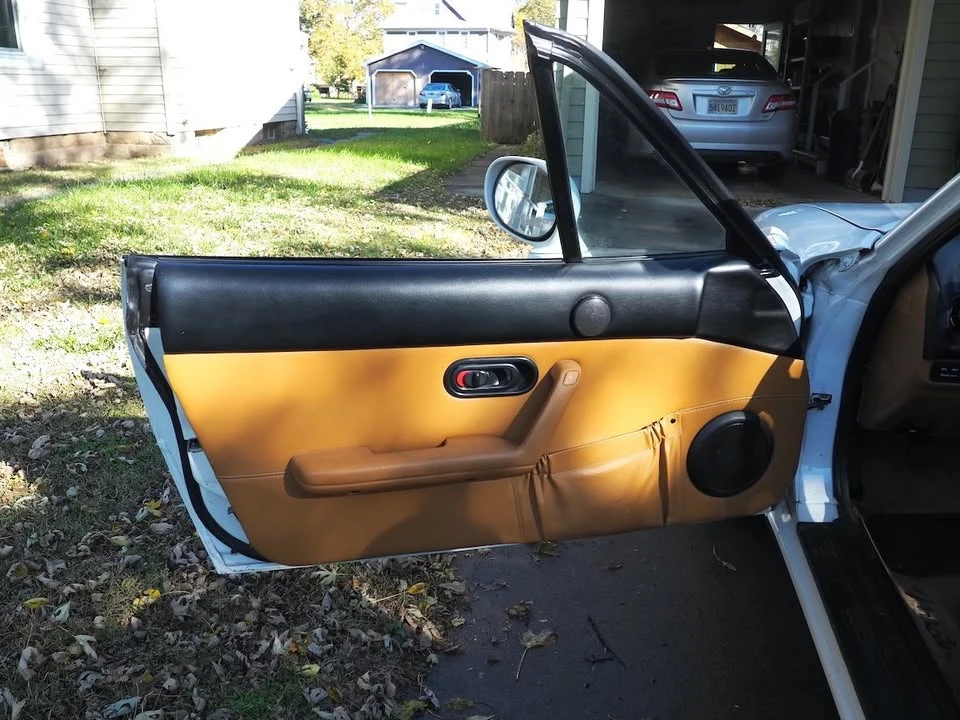 1996 Mazda NA MX-5 Miata - Image 6 of 12