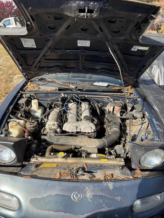 1996 Mazda NA MX-5 Miata - Image 2 of 11