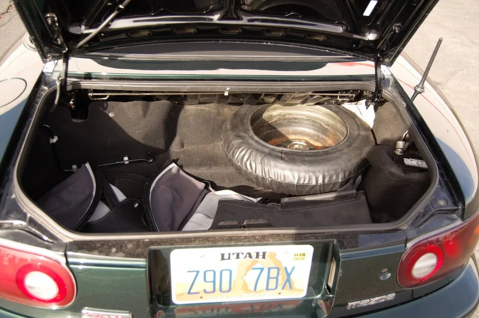 1996 Mazda NA MX-5 Miata - Image 15 of 16