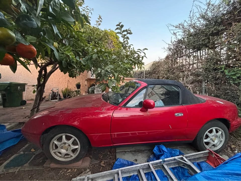 1996 Mazda NA MX-5 Miata - Image 4 of 9