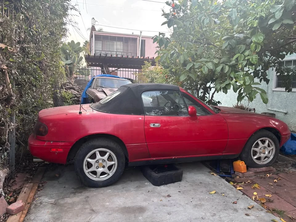 1996 Mazda NA MX-5 Miata - Image 2 of 9