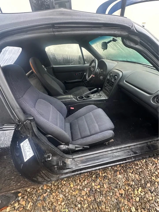 1996 Mazda NA MX-5 Miata - Image 8 of 11