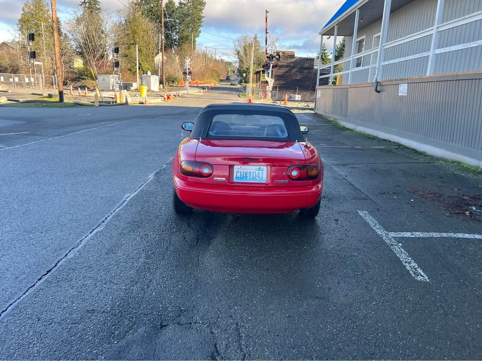 1996 Mazda NA MX-5 Miata - Image 5 of 11