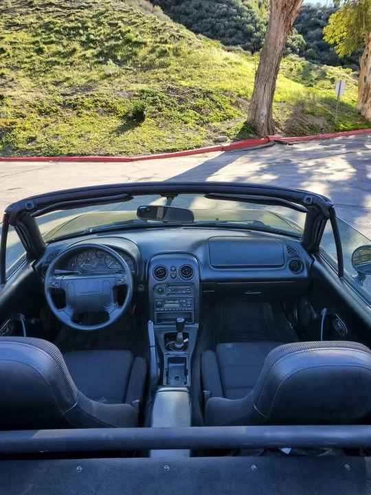 1996 Mazda NA MX-5 Miata - Image 9 of 18