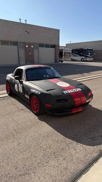1996 Mazda NA MX-5 Miata - Image 5 of 12