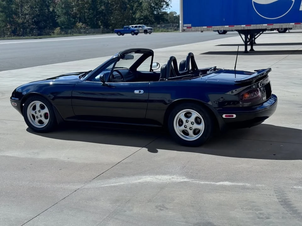 1996 Mazda NA MX-5 Miata - Image 11 of 20
