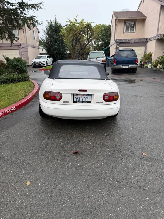 1996 Mazda NA MX-5 Miata - Image 5 of 7