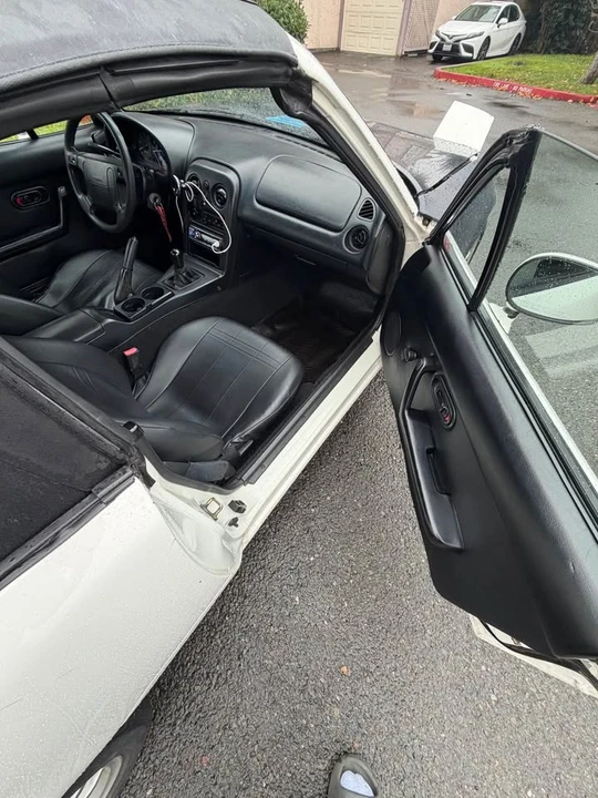 1996 Mazda NA MX-5 Miata - Image 7 of 7