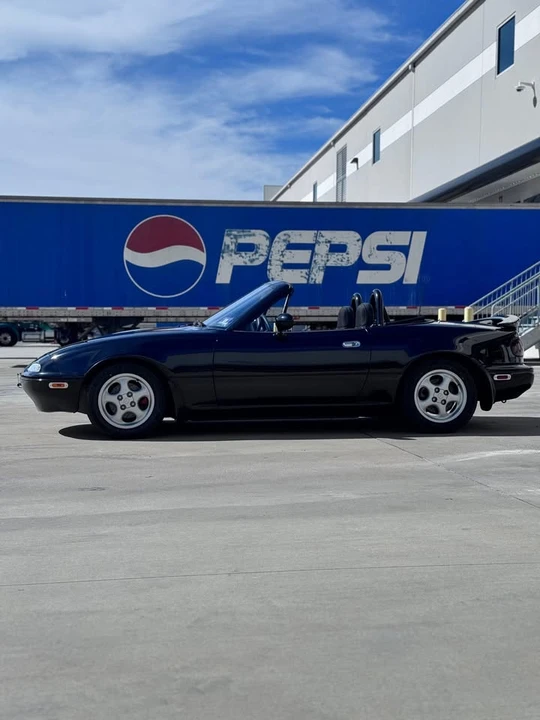1996 Mazda NA MX-5 Miata - Image 5 of 20