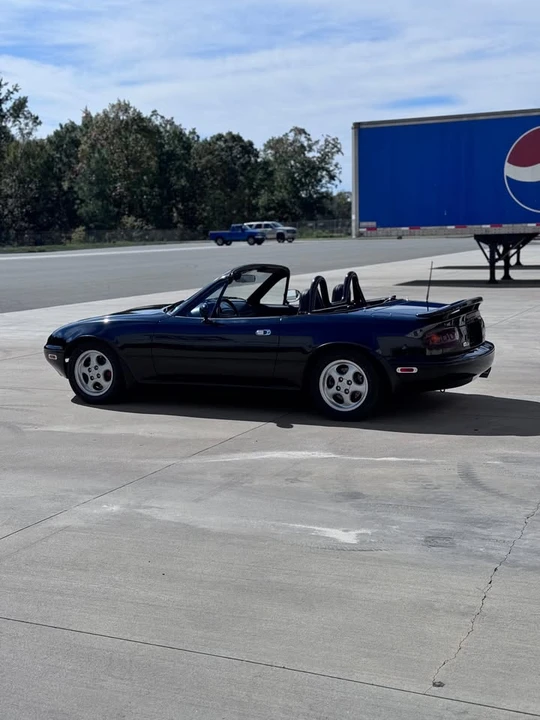 1996 Mazda NA MX-5 Miata - Image 9 of 20