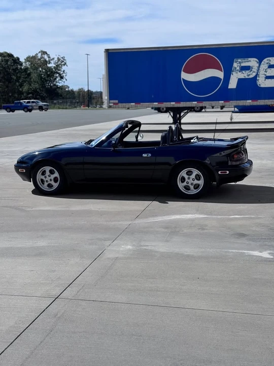 1996 Mazda NA MX-5 Miata - Image 7 of 20