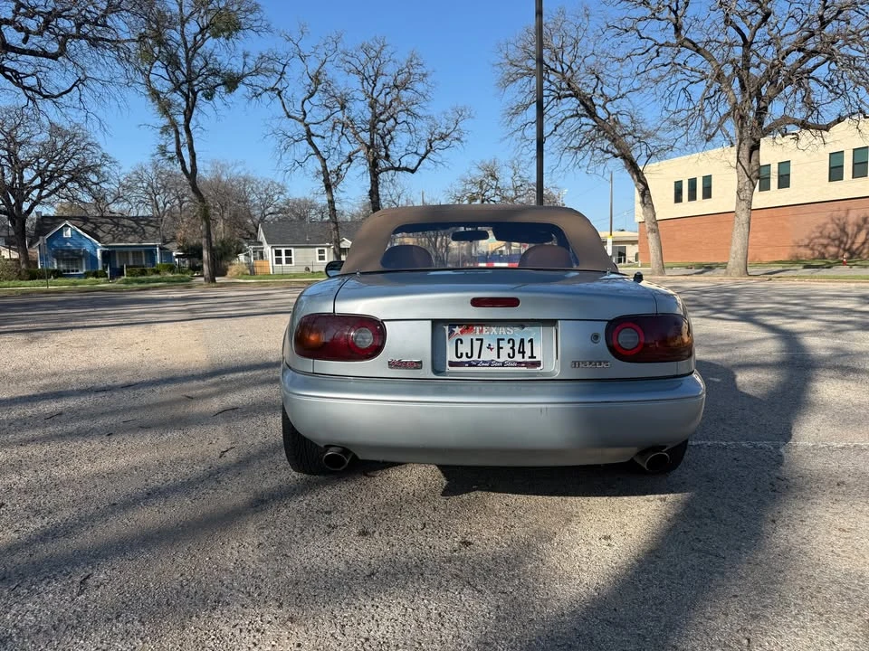 1996 Mazda NA MX-5 Miata - Image 4 of 10