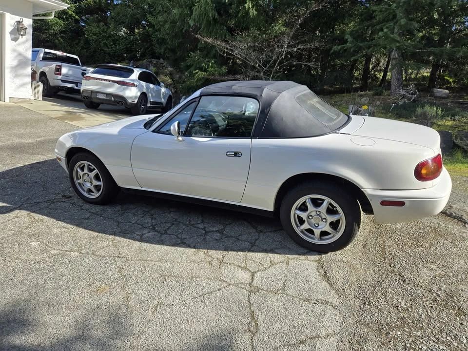 1996 Mazda NA MX-5 Miata - Image 9 of 18