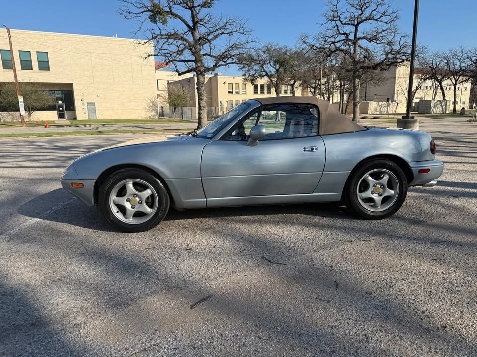 1996 Mazda NA MX-5 Miata - Image 2 of 10