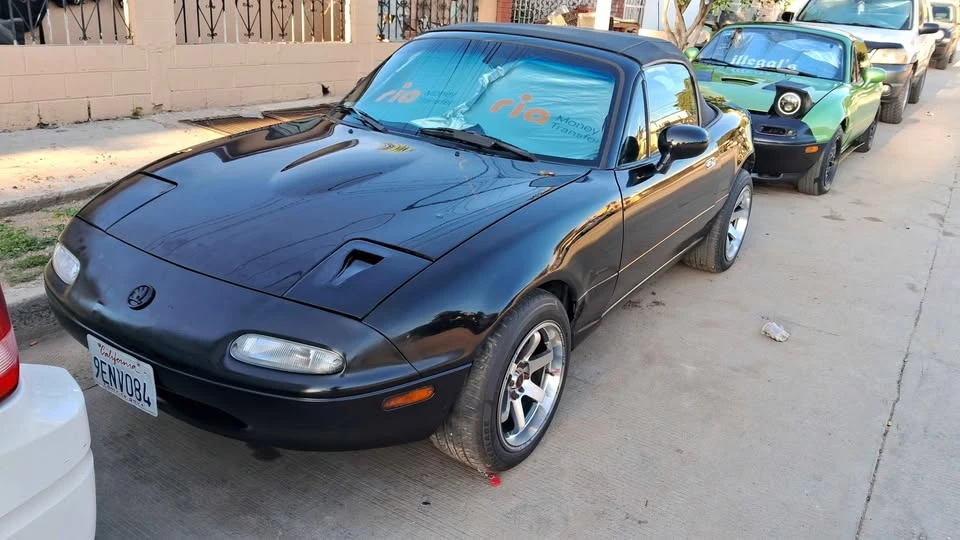 1996 Mazda NA MX-5 Miata - Image 4 of 9