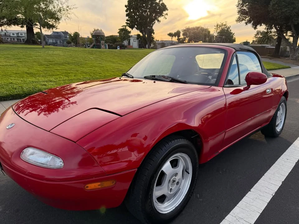 1996 Mazda NA MX-5 Miata - Image 2 of 5