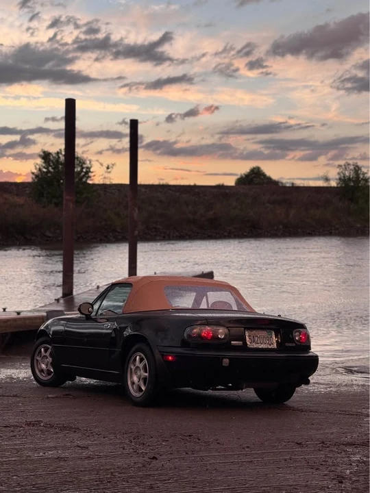 1996 Mazda NA MX-5 Miata - Image 2 of 4