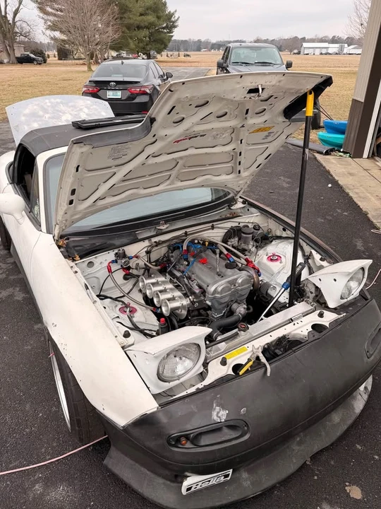 1996 Mazda NA MX-5 Miata - Image 2 of 4
