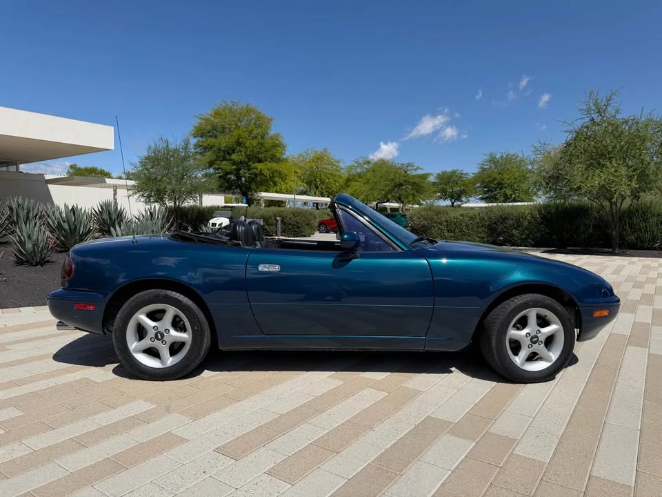 1996 Mazda NA MX-5 Miata - Image 6 of 13