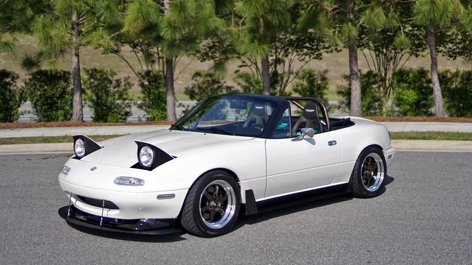 1996 Mazda NA MX-5 Miata - Image 2 of 21