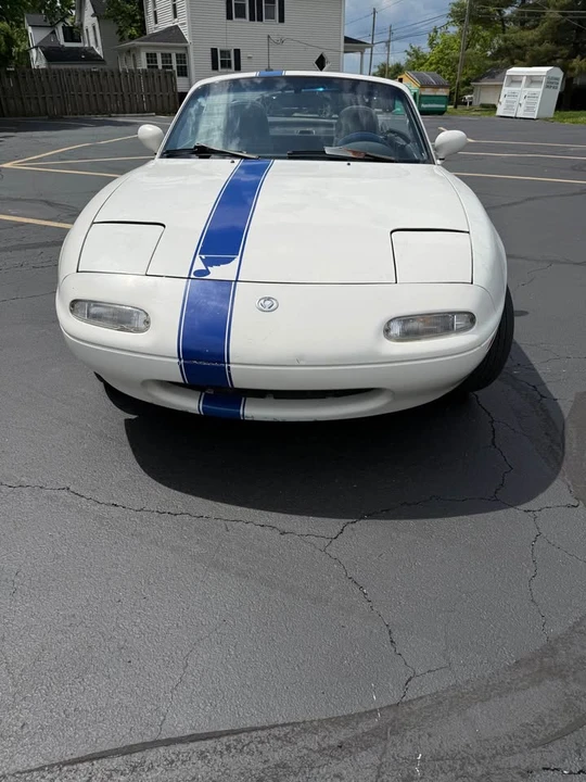 1996 Mazda NA MX-5 Miata - Image 4 of 13