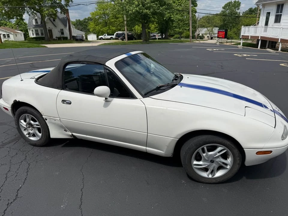 1996 Mazda NA MX-5 Miata - Image 11 of 13