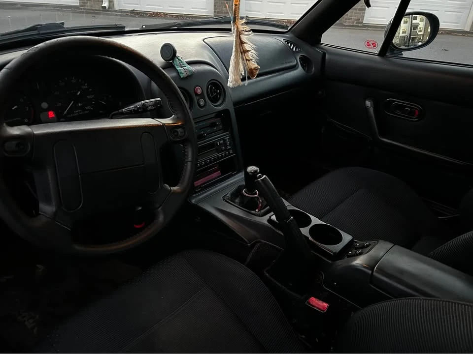 1996 Mazda NA MX-5 Miata - Image 5 of 16