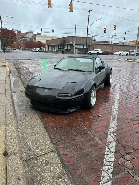1996 Mazda NA MX-5 Miata - Image 2 of 4