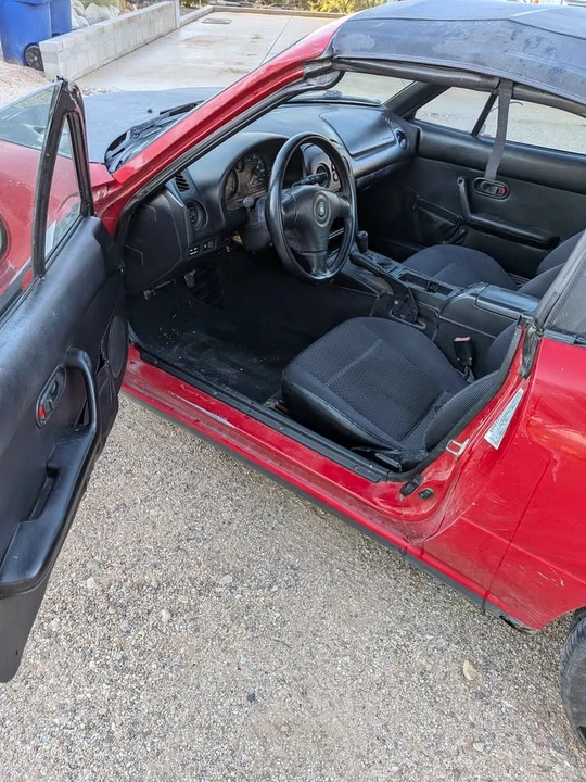1996 Mazda NA MX-5 Miata - Image 5 of 12