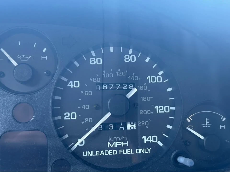 1996 Mazda NA MX-5 Miata - Image 10 of 12