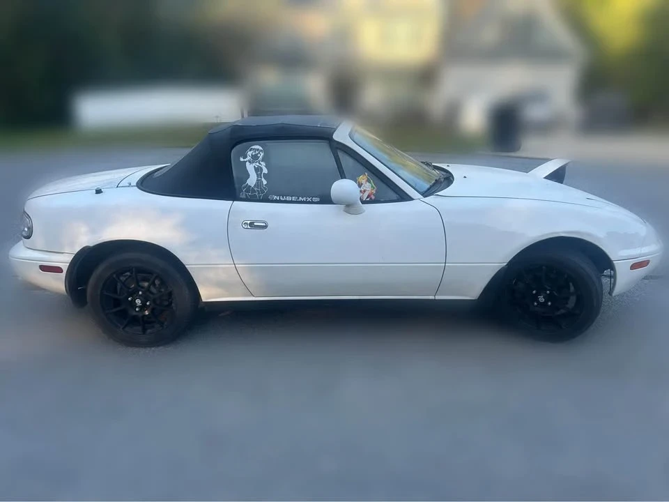 1996 Mazda NA MX-5 Miata - Image 6 of 12