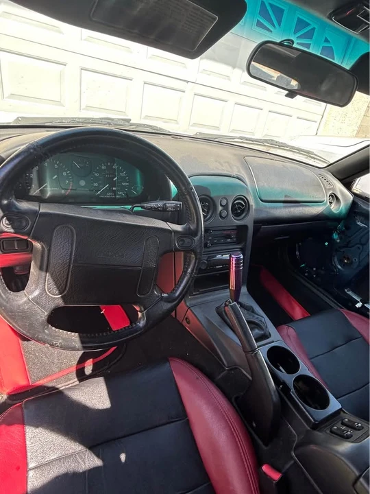 1996 Mazda NA MX-5 Miata - Image 5 of 7