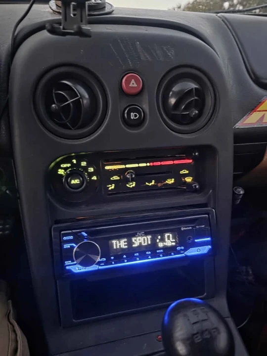 1996 Mazda NA MX-5 Miata - Image 8 of 8