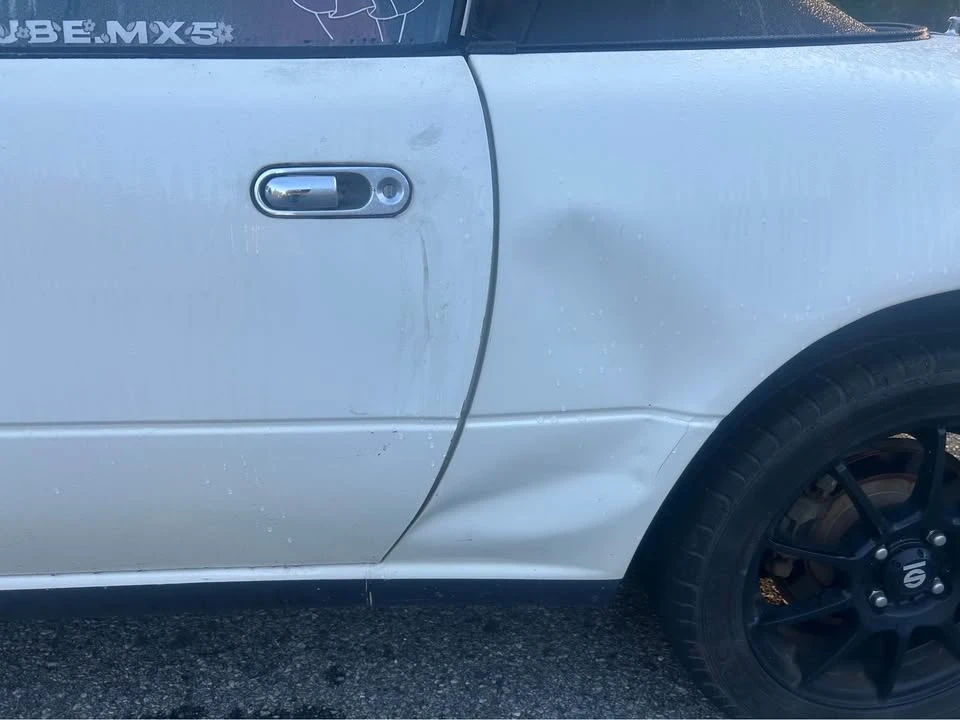 1996 Mazda NA MX-5 Miata - Image 5 of 12