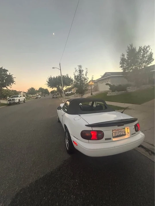 1996 Mazda NA MX-5 Miata - Image 2 of 5