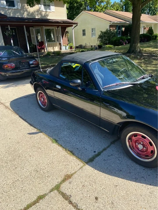 1996 Mazda NA MX-5 Miata - Image 2 of 17